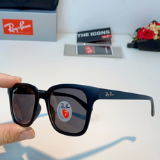 RayBan雷朋 经典黑框偏光墨镜 | 永不过时的百搭神款 百年经典,一眼封神!雷朋标志性黑框方框设计, RayBan雷朋 经典黑框偏光墨镜 | 永不过时的百搭神款 百年经典,一眼封神!雷朋标志性黑框方框设计,