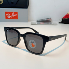 RayBan雷朋 经典黑框偏光墨镜 | 永不过时的百搭神款 百年经典,一眼封神!雷朋标志性黑框方框设计, RayBan雷朋 经典黑框偏光墨镜 | 永不过时的百搭神款 百年经典,一眼封神!雷朋标志性黑框方框设计,