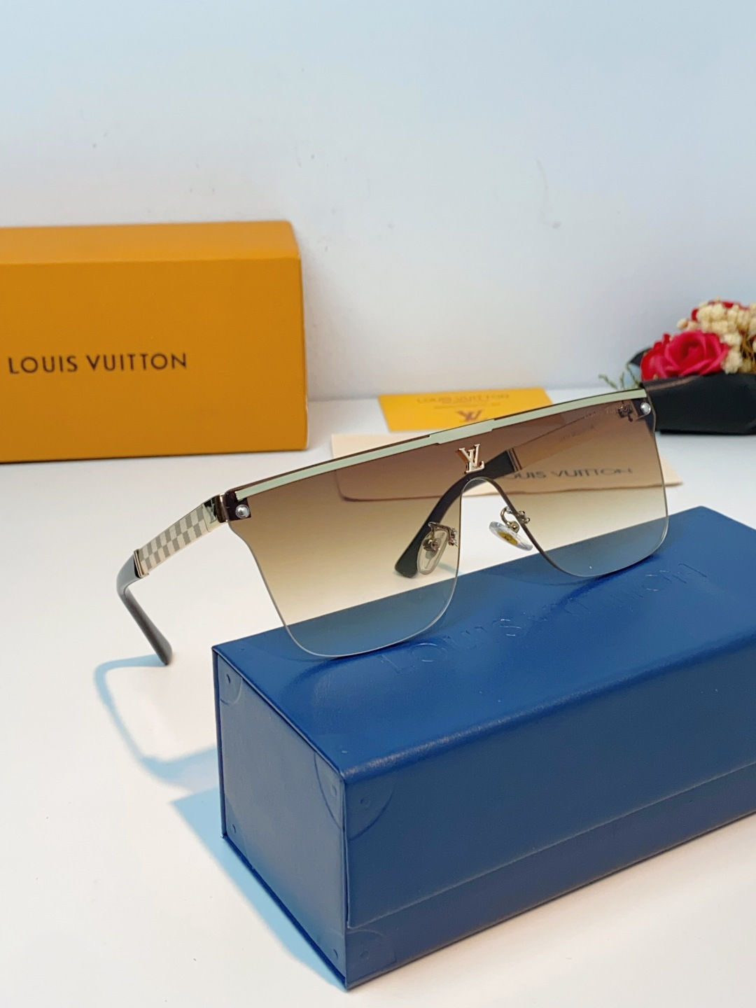 Louis Vuitton路易威登 2026新款Lv无框一体镜片，上脸轻盈不压鼻，超大视野+超强修容效果