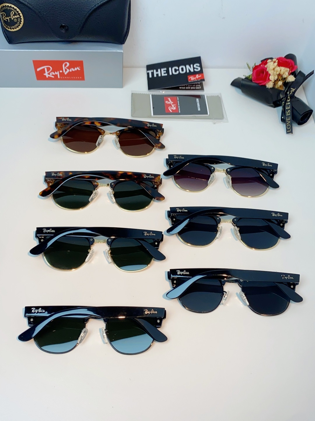 RayBan雷朋Clubmaster系列眉框墨镜｜永恒经典，百搭不挑人 标志性的半框眉架设计，搭配凹镜片