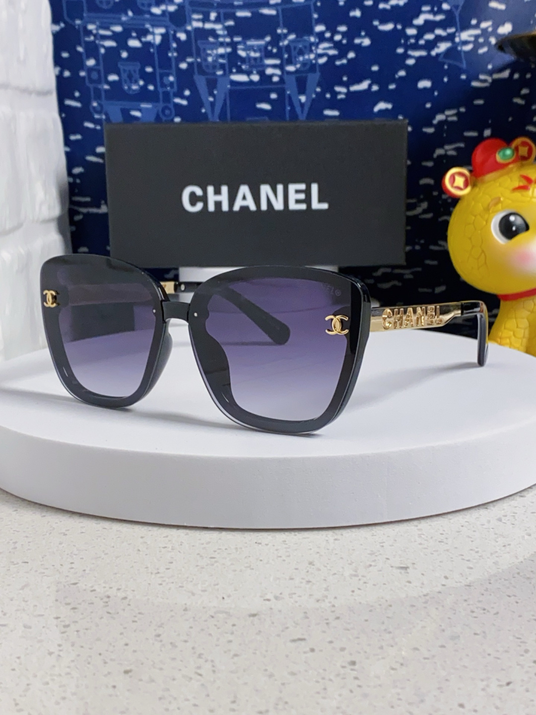 Chanel香奈儿 2026新款男生女士通用 太阳镜运动欧美女防紫外线墨镜优雅香家情侣嘻哈美式眼镜