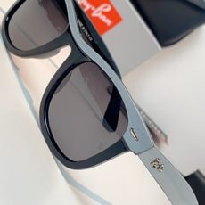 RayBan雷朋 2026新款撞色经典框墨镜✨ 经典Wayfarer复古方型镜框,黑白极简撞色设计,高级 RayBan雷朋 2026新款撞色经典框墨镜✨ 经典Wayfarer复古方型镜框,黑白极简撞色设计,高级