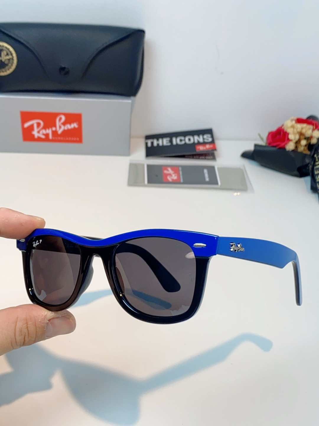 RayBan雷朋 2026新款撞色经典框墨镜✨ 经典Wayfarer复古方型镜框，黑白极简撞色设计，高级