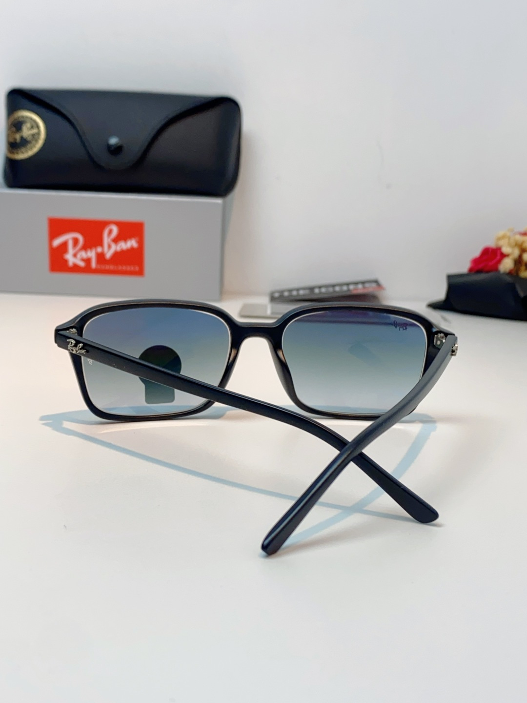 RayBan雷朋 2026新款经典方框防爆玻璃镜片太阳镜｜百年潮牌，永不过时的时尚标杆 ✨ 一眼万年的经