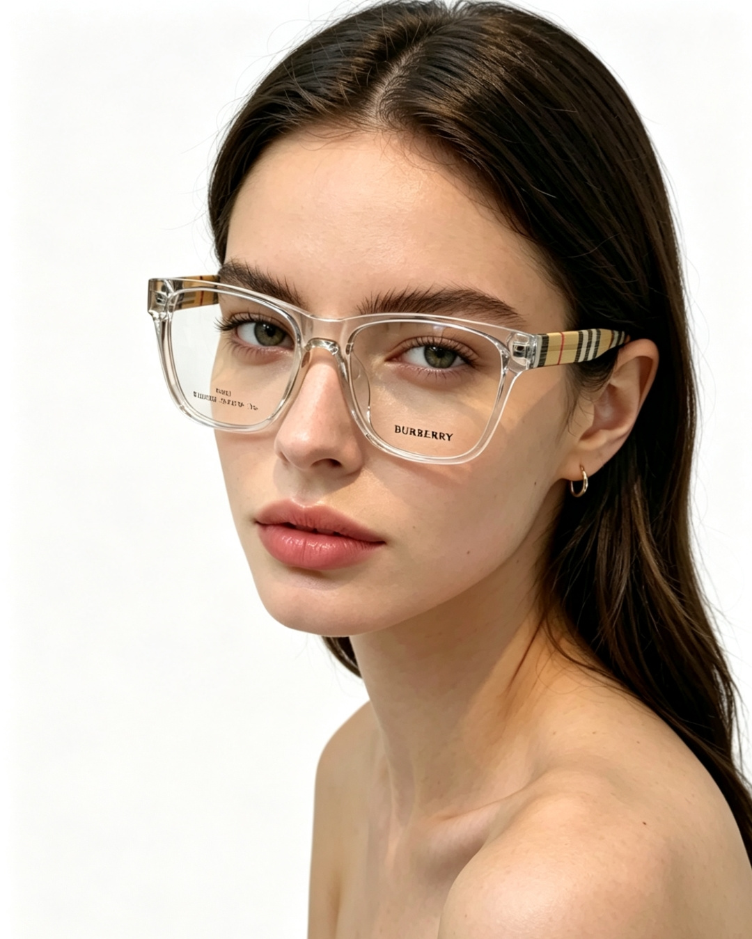 Burberry巴宝莉 2026新款经典格纹光学镜🕶️百年英伦经典格纹灵魂设计百搭黑框方圆版型，修饰脸型