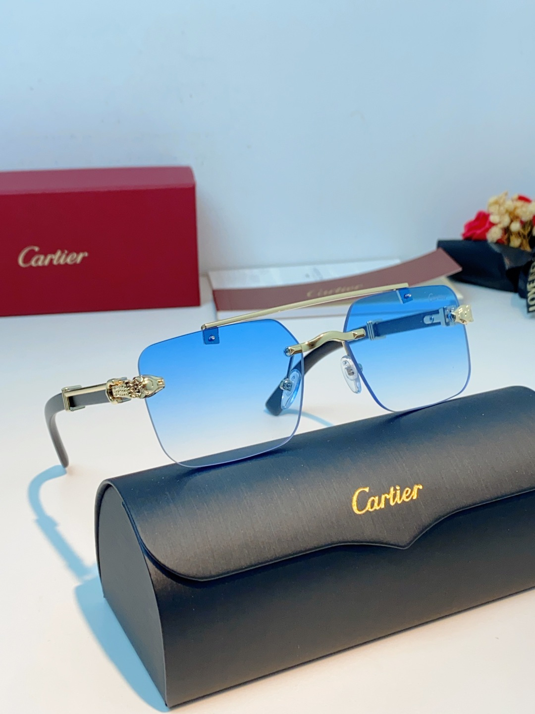 Cartier卡地亚｜猎豹系列无框墨镜✨ 轻奢男士气场神器，经典猎豹图腾，把法式贵族奢华感直接戴在脸上，