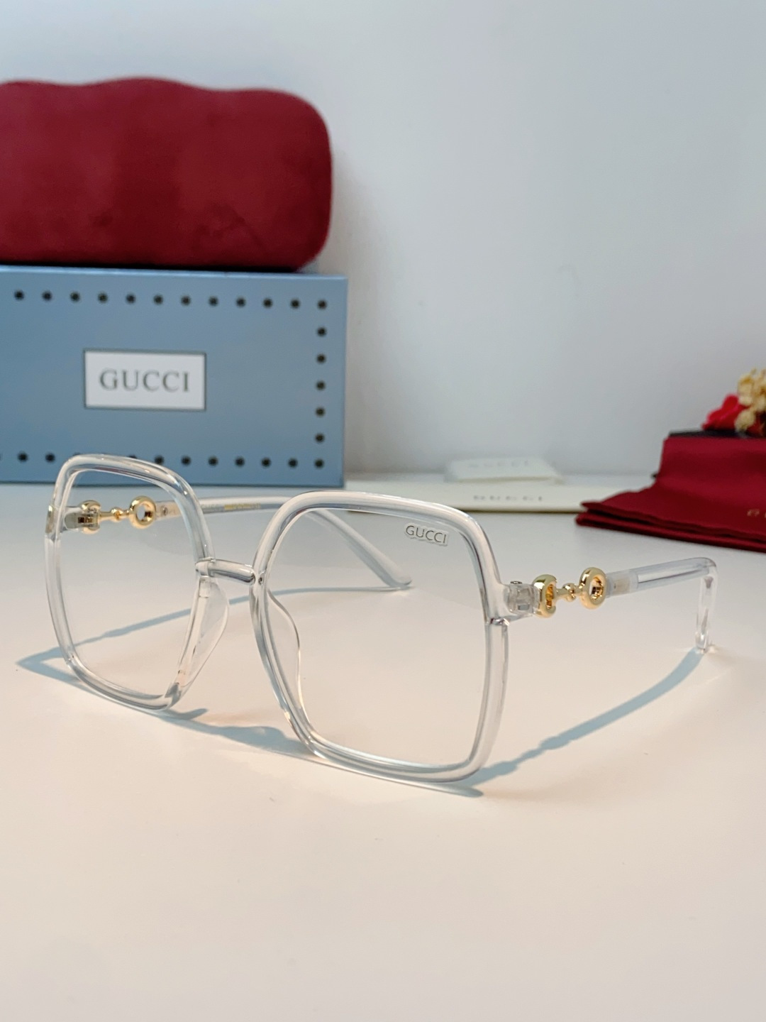 Gucci古奇 ｜经典马衔扣大方框光学镜✨轻奢复古氛围感，日常通勤&穿搭出街都适配▪️经典马衔扣标识，镜