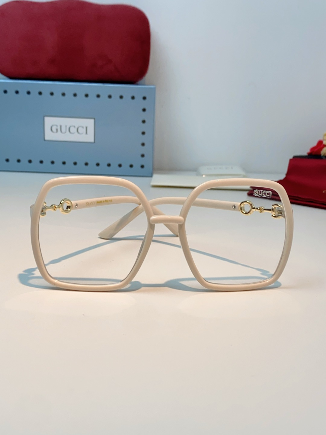 Gucci古奇 ｜经典马衔扣大方框光学镜✨轻奢复古氛围感，日常通勤&穿搭出街都适配▪️经典马衔扣标识，镜