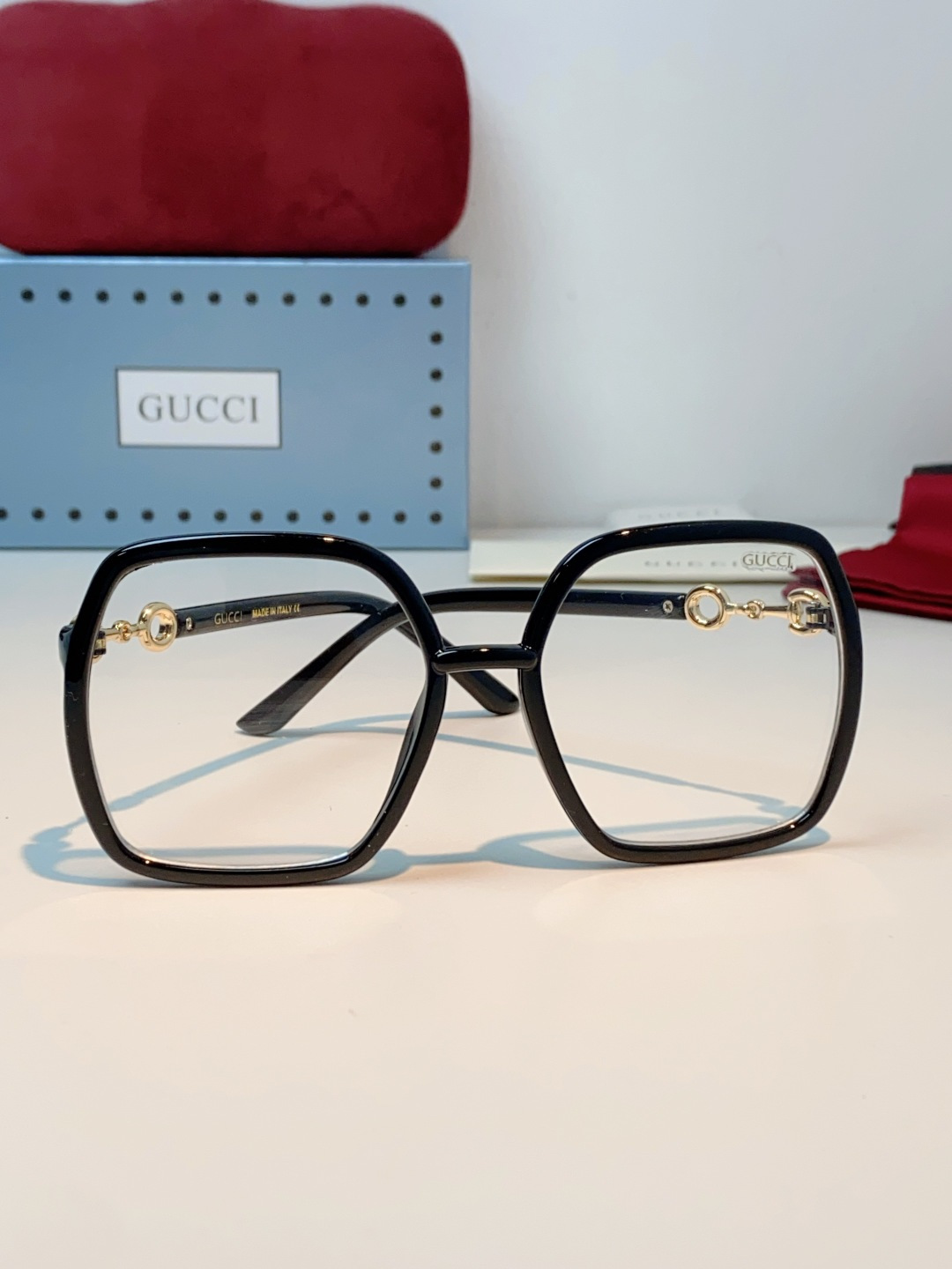 Gucci古奇 ｜经典马衔扣大方框光学镜✨轻奢复古氛围感，日常通勤&穿搭出街都适配▪️经典马衔扣标识，镜