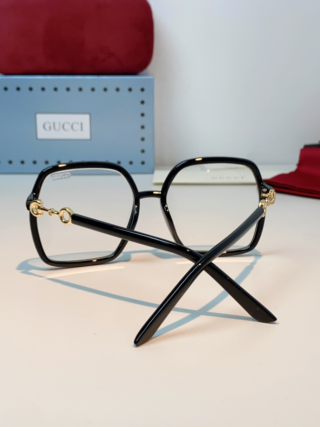 Gucci古奇 ｜经典马衔扣大方框光学镜✨轻奢复古氛围感，日常通勤&穿搭出街都适配▪️经典马衔扣标识，镜