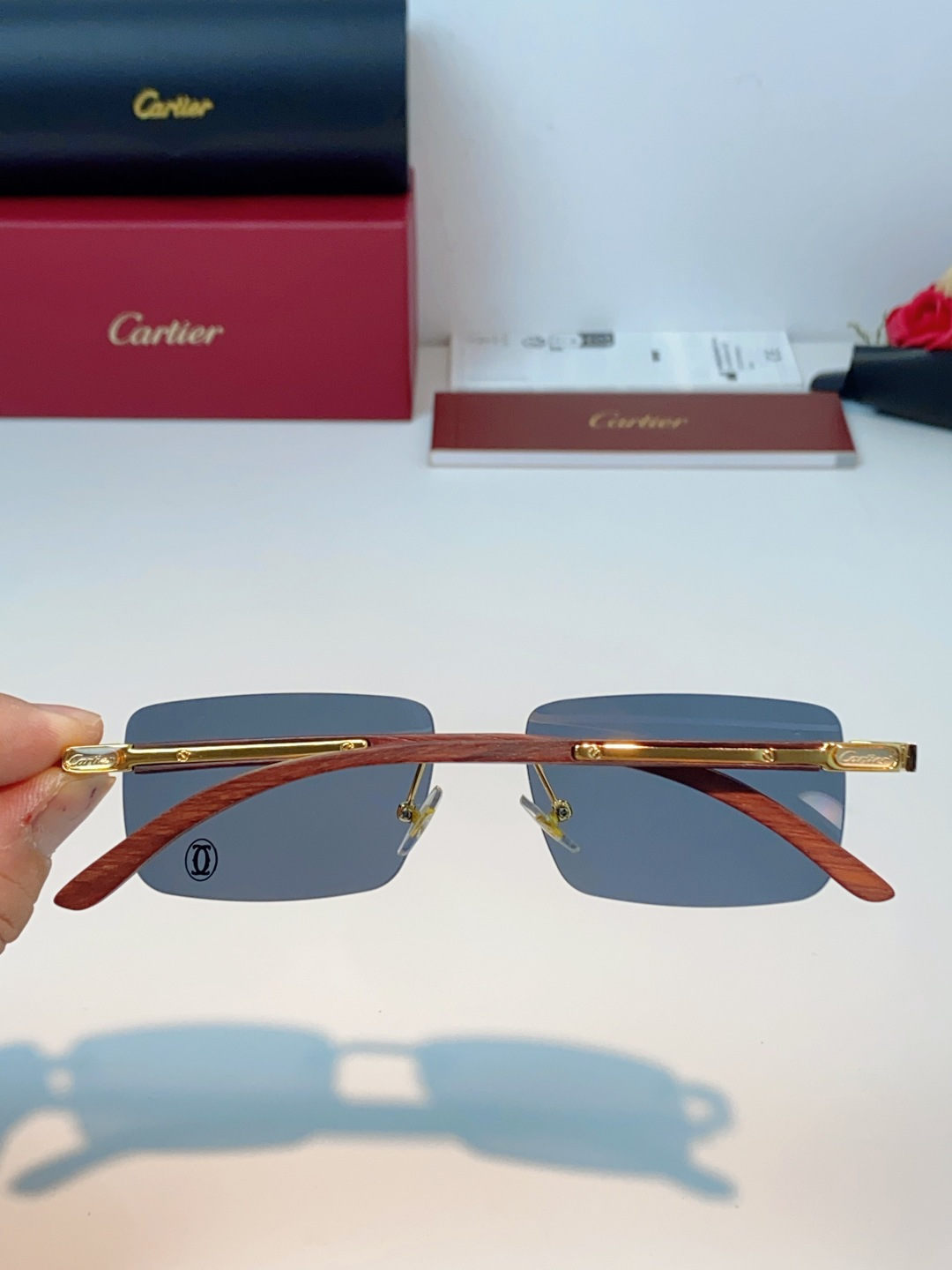 Cartier卡地亚｜轻奢无框商务男女墨镜，无框切边高级设计，利落极简线条，弱化镜框厚重感，上脸轻盈不压