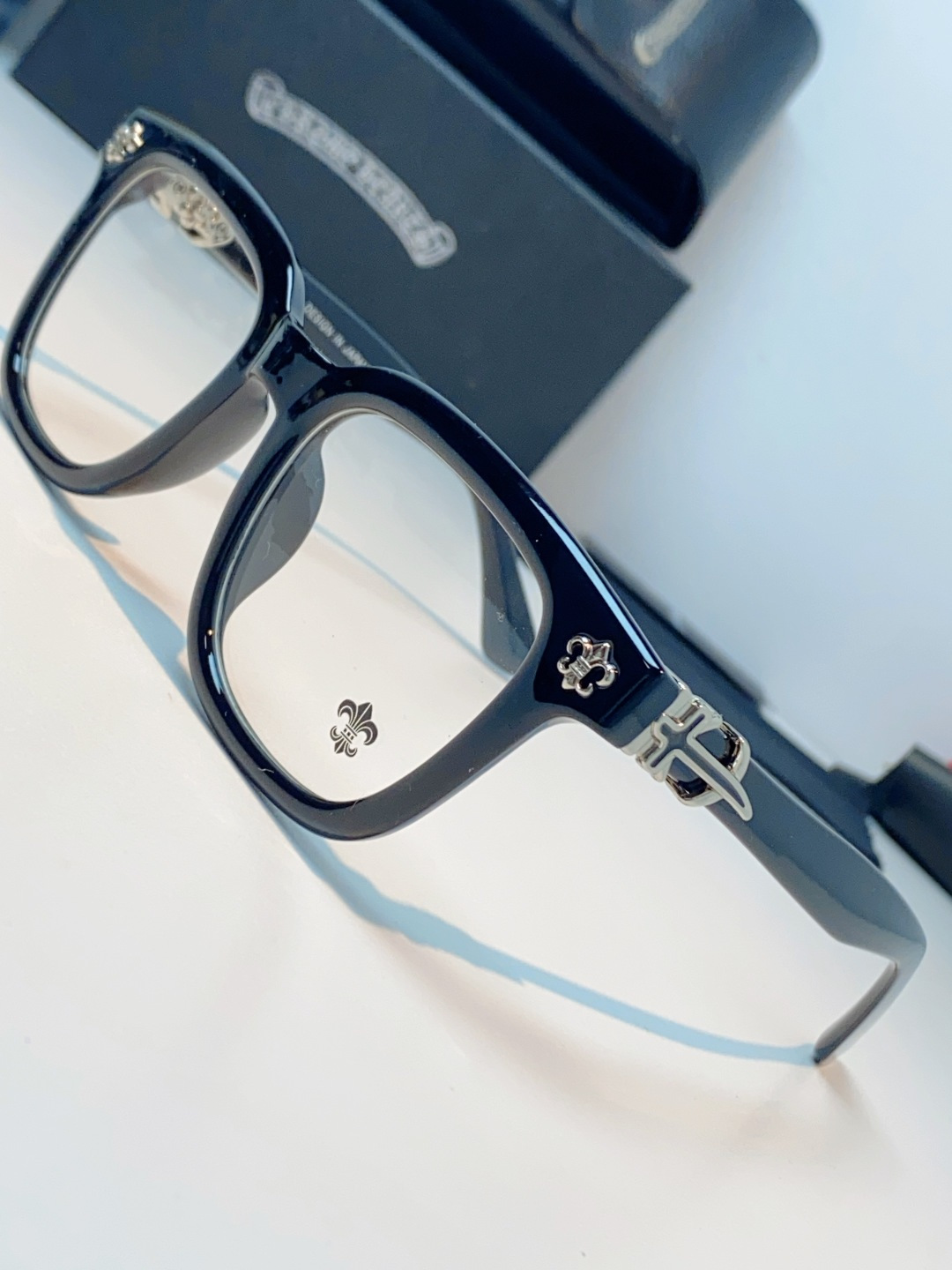 Chrome Hearts克罗心｜美式复古方框墨镜，经典粗框方正版型，修饰脸型超到位，方圆脸、长脸轻松驾