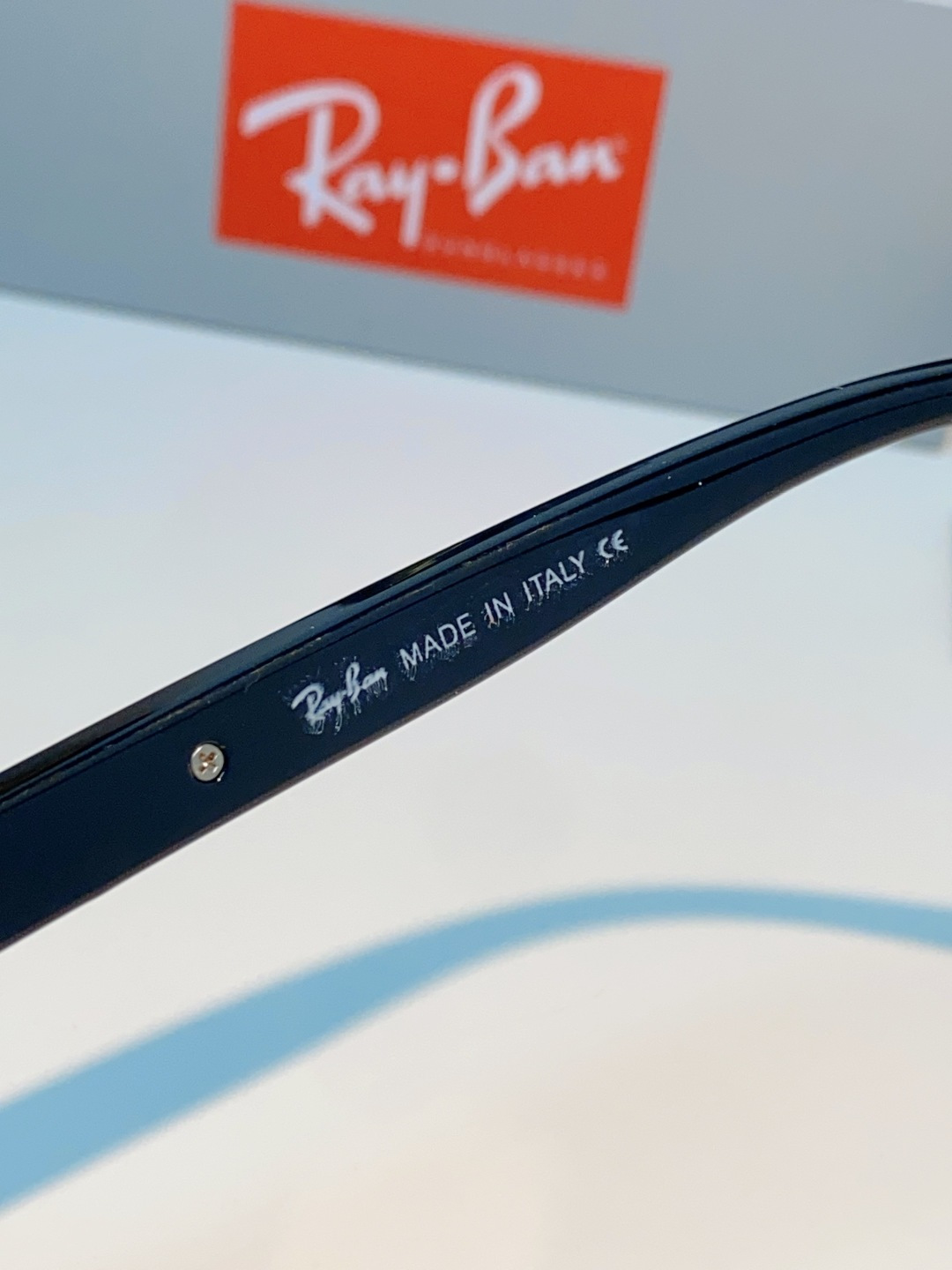 RayBan雷朋 2026新款飞行员式偏光墨镜以雷朋标志性的潮流基因，打造这副兼具型格与实力的太阳镜。一