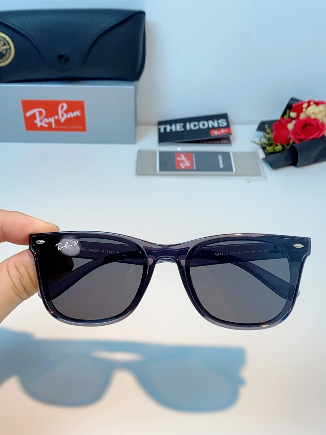 RayBan雷朋｜经典徒步旅行者系列墨镜｜永不过时的复古，✅ 经典韦福方形镜框专业偏光镜片，有效阻隔紫外