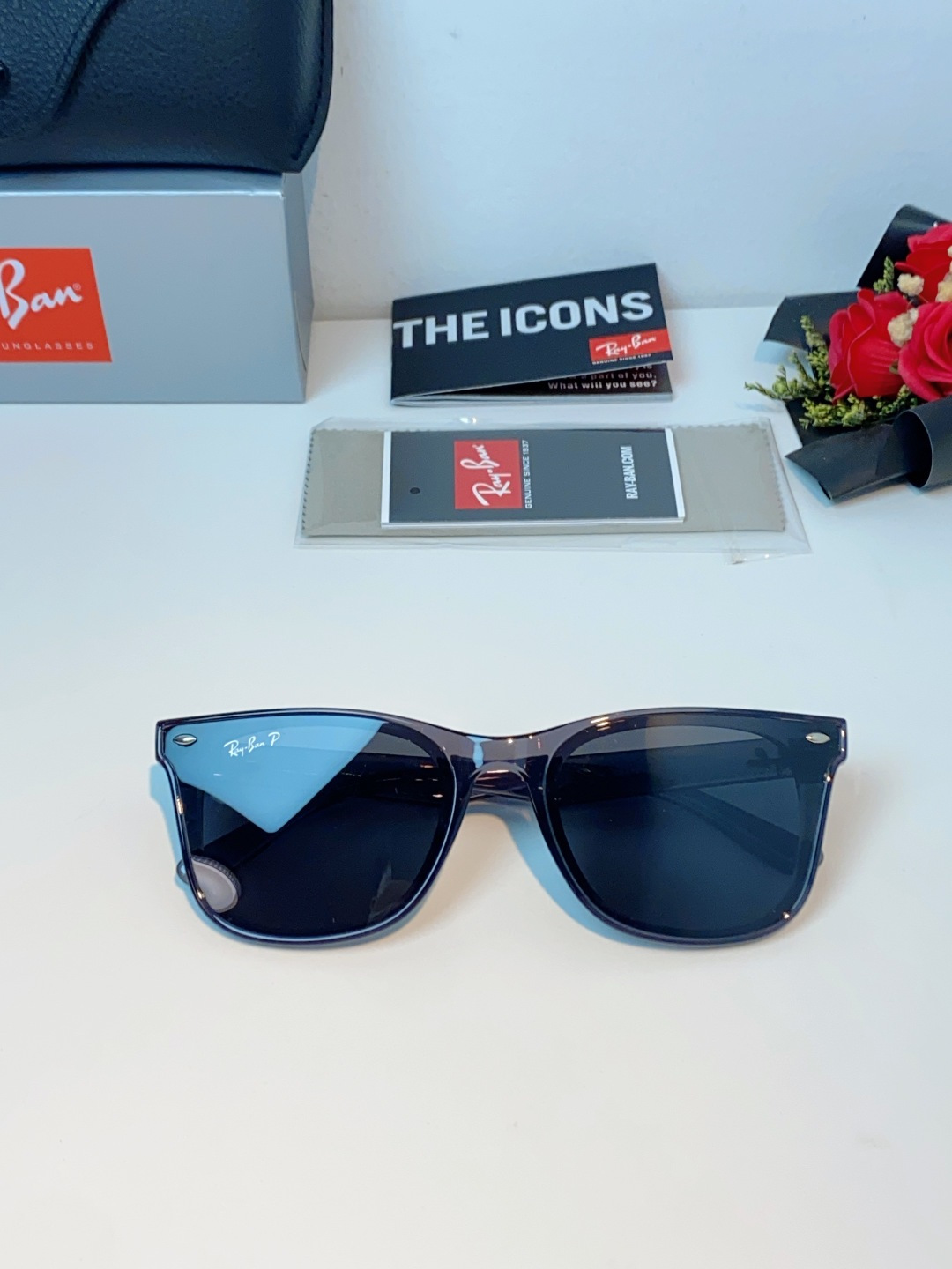 RayBan雷朋｜经典徒步旅行者系列墨镜｜永不过时的复古，✅ 经典韦福方形镜框专业偏光镜片，有效阻隔紫外