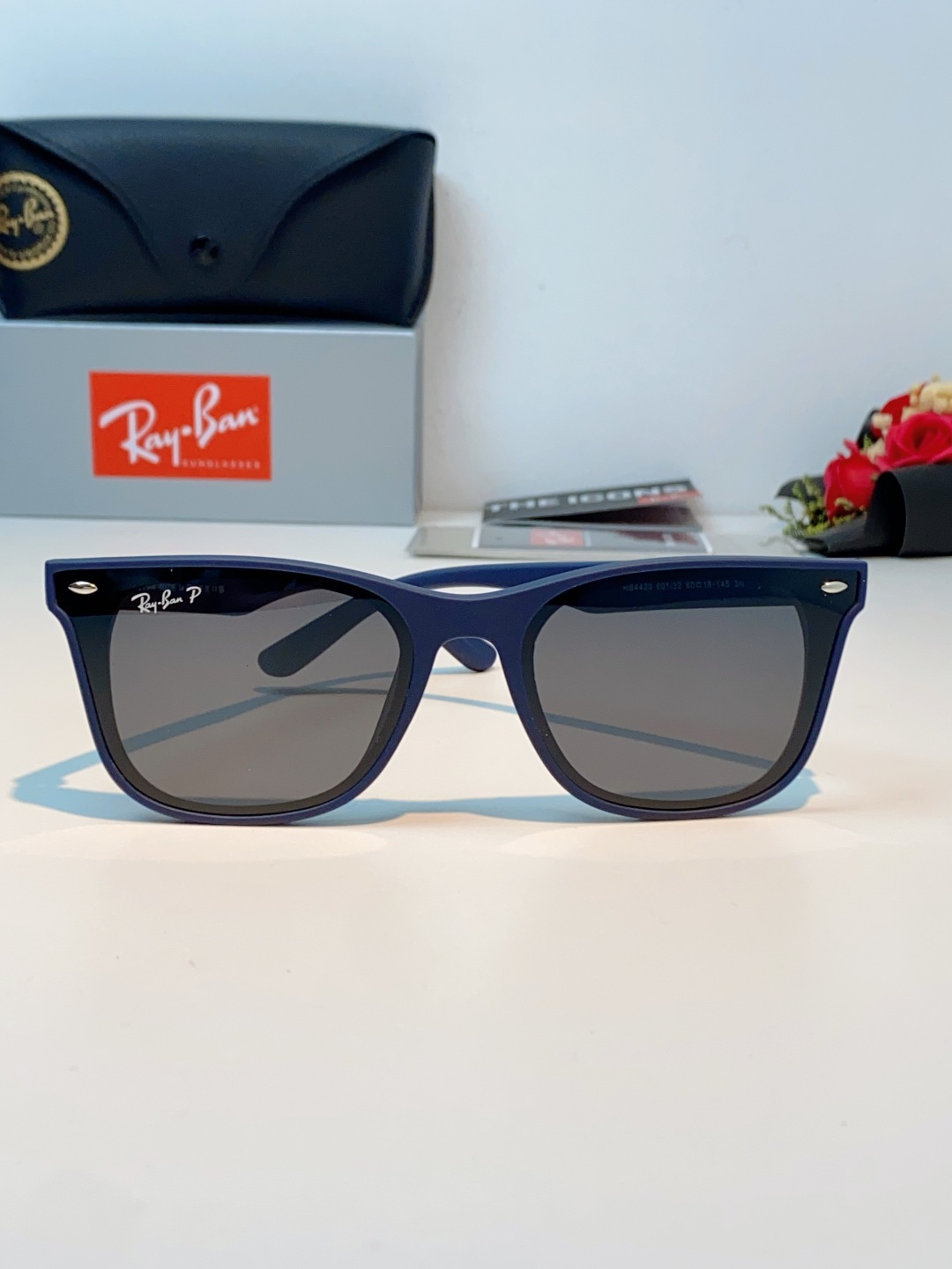RayBan雷朋｜经典徒步旅行者系列墨镜｜永不过时的复古，✅ 经典韦福方形镜框专业偏光镜片，有效阻隔紫外