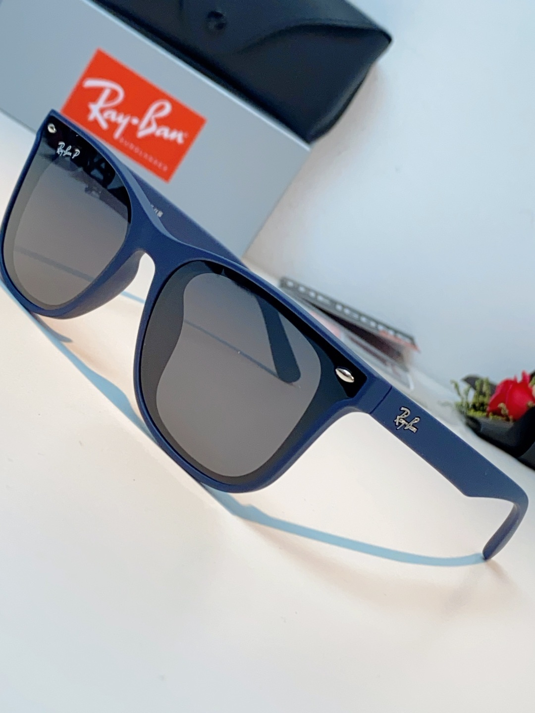 RayBan雷朋｜经典徒步旅行者系列墨镜｜永不过时的复古，✅ 经典韦福方形镜框专业偏光镜片，有效阻隔紫外