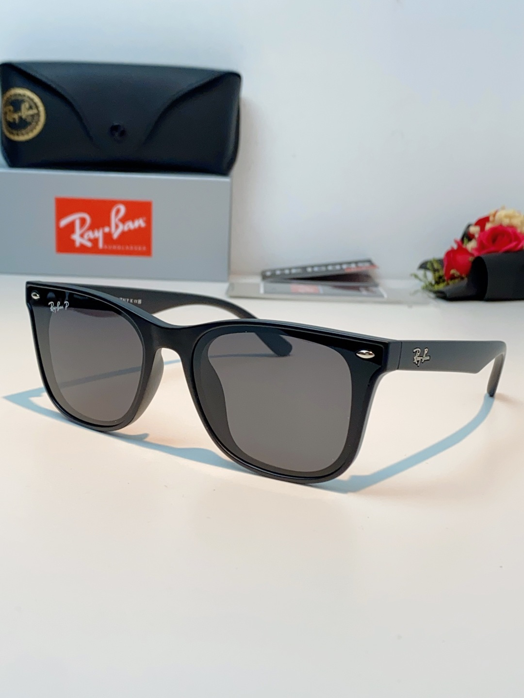 RayBan雷朋｜经典徒步旅行者系列墨镜｜永不过时的复古，✅ 经典韦福方形镜框专业偏光镜片，有效阻隔紫外