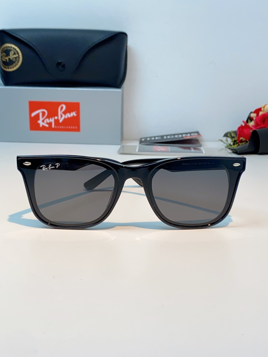 RayBan雷朋｜经典徒步旅行者系列墨镜｜永不过时的复古，✅ 经典韦福方形镜框专业偏光镜片，有效阻隔紫外