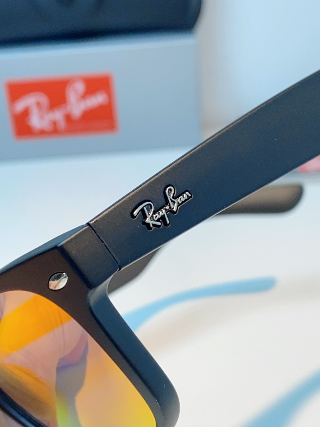 雷朋Ray‑Ban｜经典旅人系列墨镜，经典Wayfarer方框版型，万年不过时，不挑脸型不挑性别，男女同