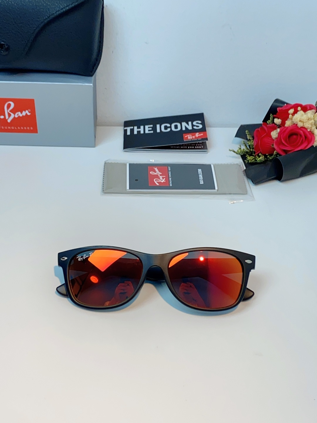 雷朋Ray‑Ban｜经典旅人系列墨镜，经典Wayfarer方框版型，万年不过时，不挑脸型不挑性别，男女同