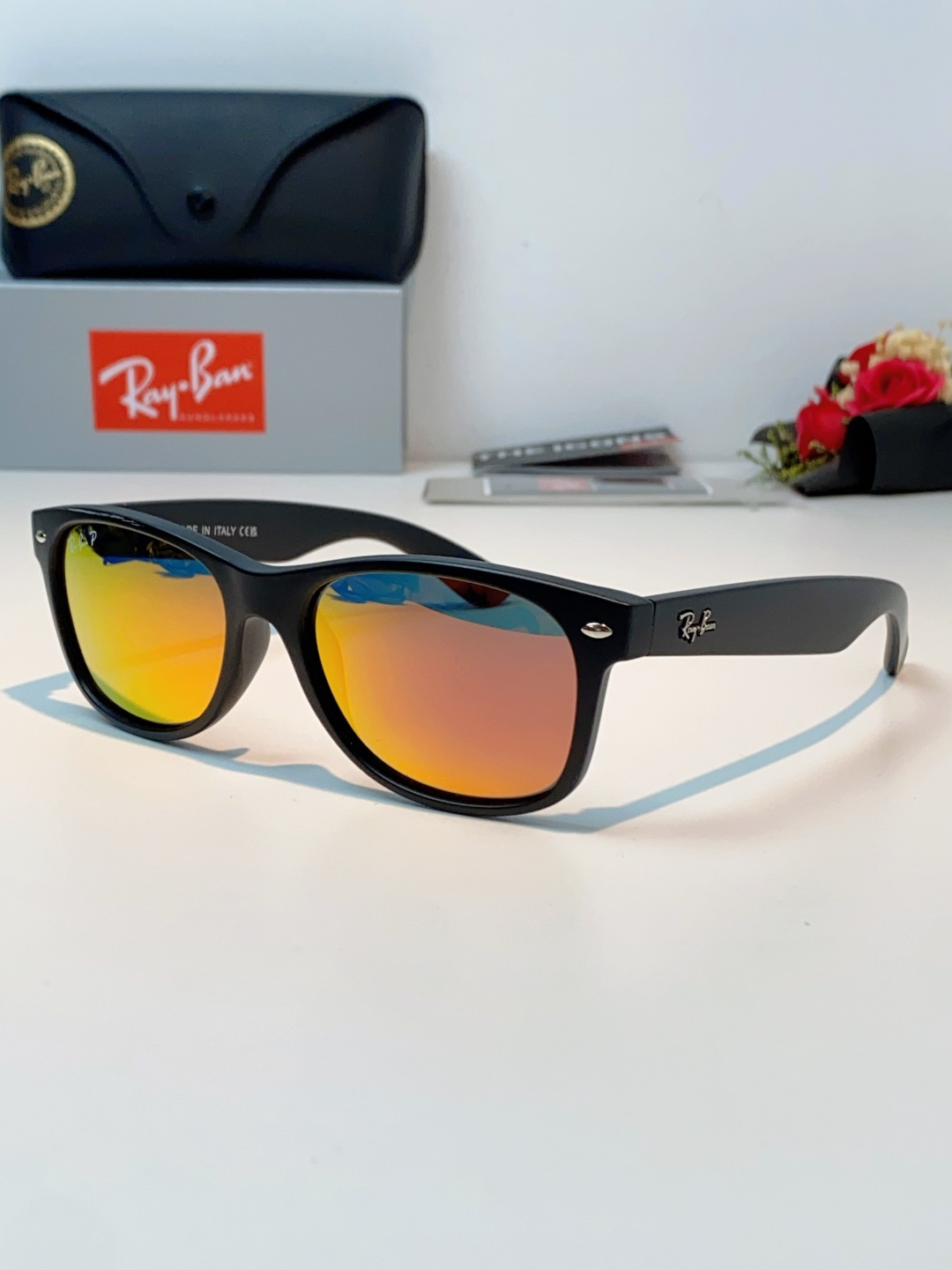 雷朋Ray‑Ban｜经典旅人系列墨镜，经典Wayfarer方框版型，万年不过时，不挑脸型不挑性别，男女同