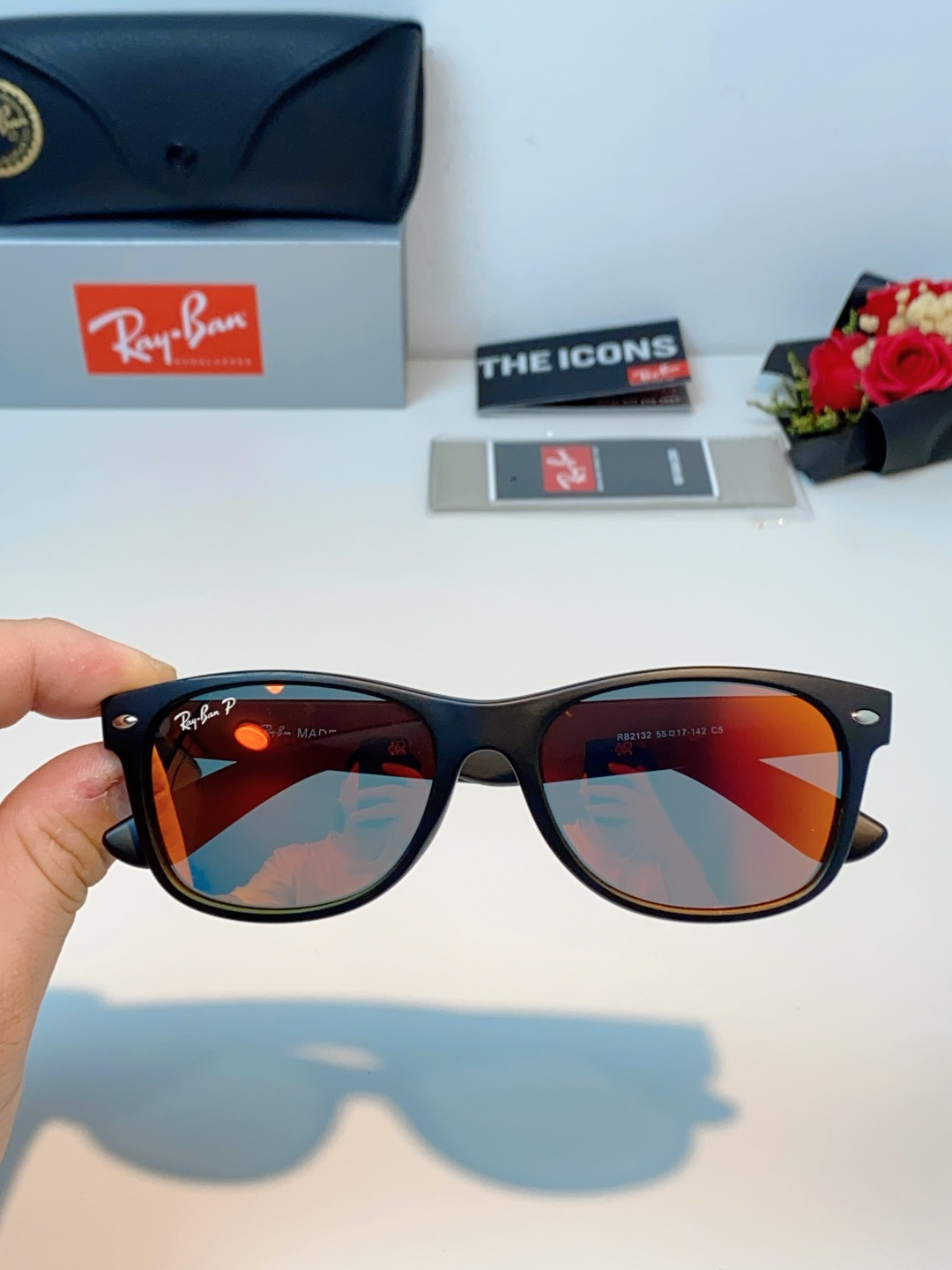 雷朋Ray‑Ban｜经典旅人系列墨镜，经典Wayfarer方框版型，万年不过时，不挑脸型不挑性别，男女同