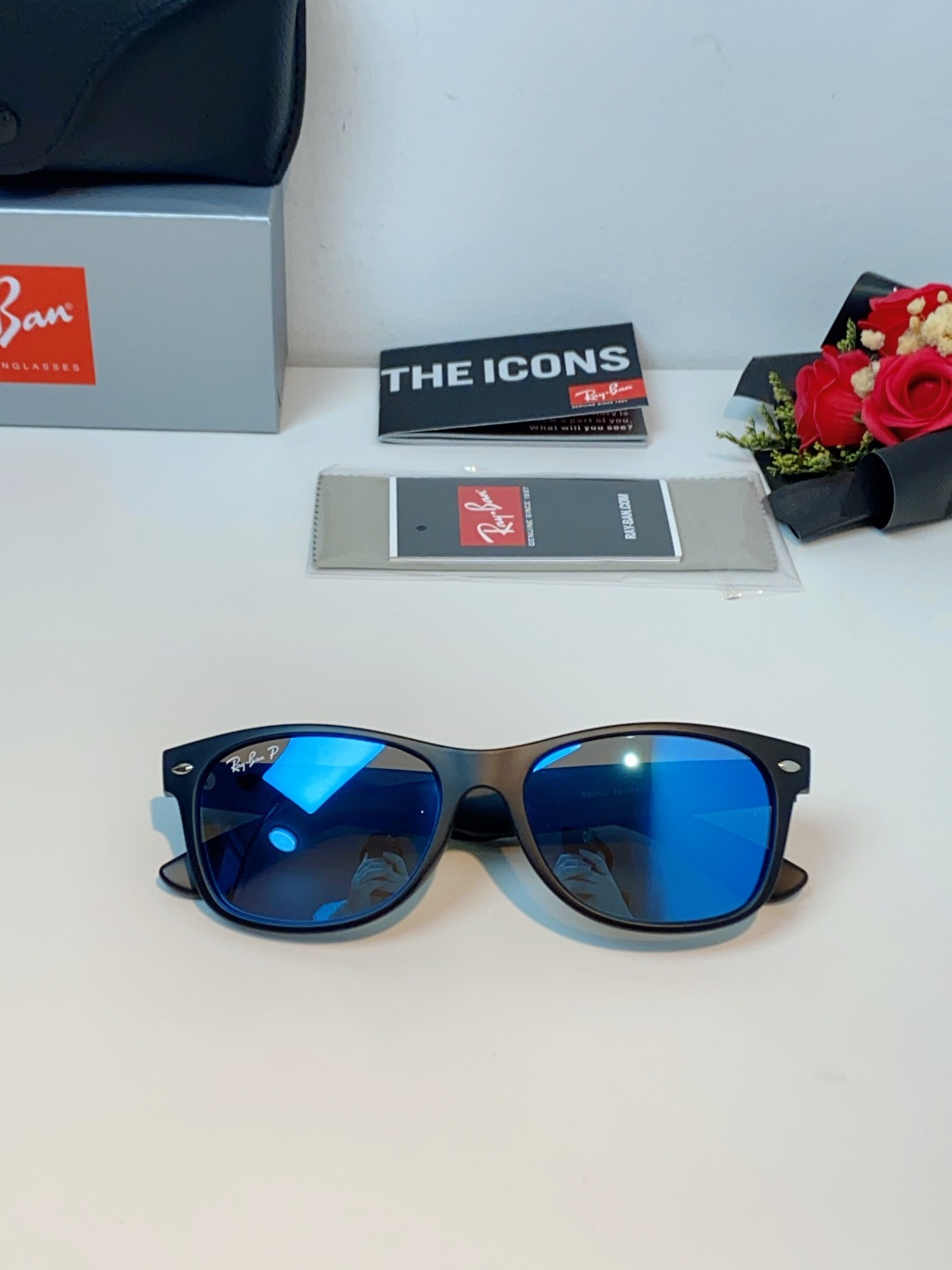雷朋Ray‑Ban｜经典旅人系列墨镜，经典Wayfarer方框版型，万年不过时，不挑脸型不挑性别，男女同