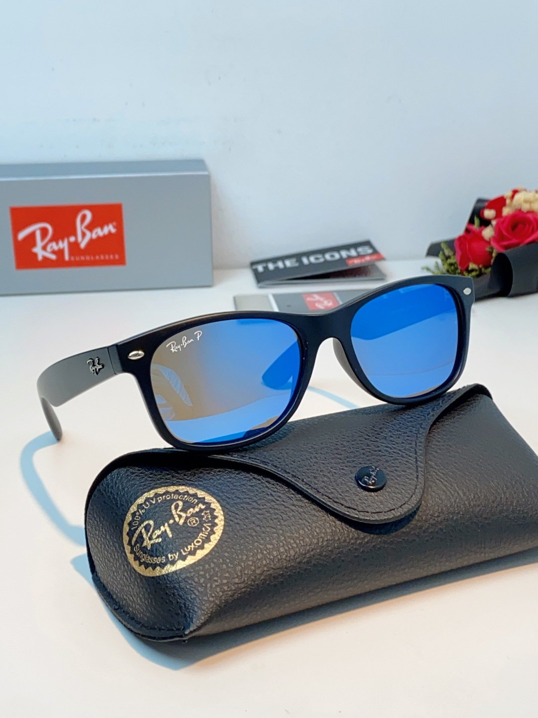 雷朋Ray‑Ban｜经典旅人系列墨镜，经典Wayfarer方框版型，万年不过时，不挑脸型不挑性别，男女同
