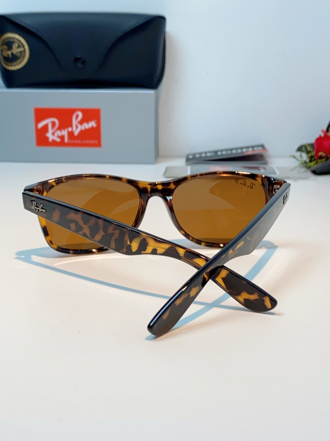 雷朋Ray‑Ban｜经典旅人系列墨镜，经典Wayfarer方框版型，万年不过时，不挑脸型不挑性别，男女同