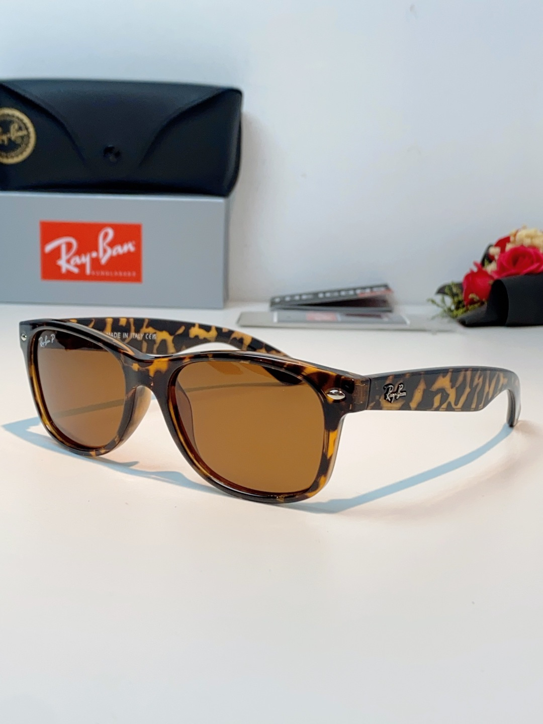 雷朋Ray‑Ban｜经典旅人系列墨镜，经典Wayfarer方框版型，万年不过时，不挑脸型不挑性别，男女同