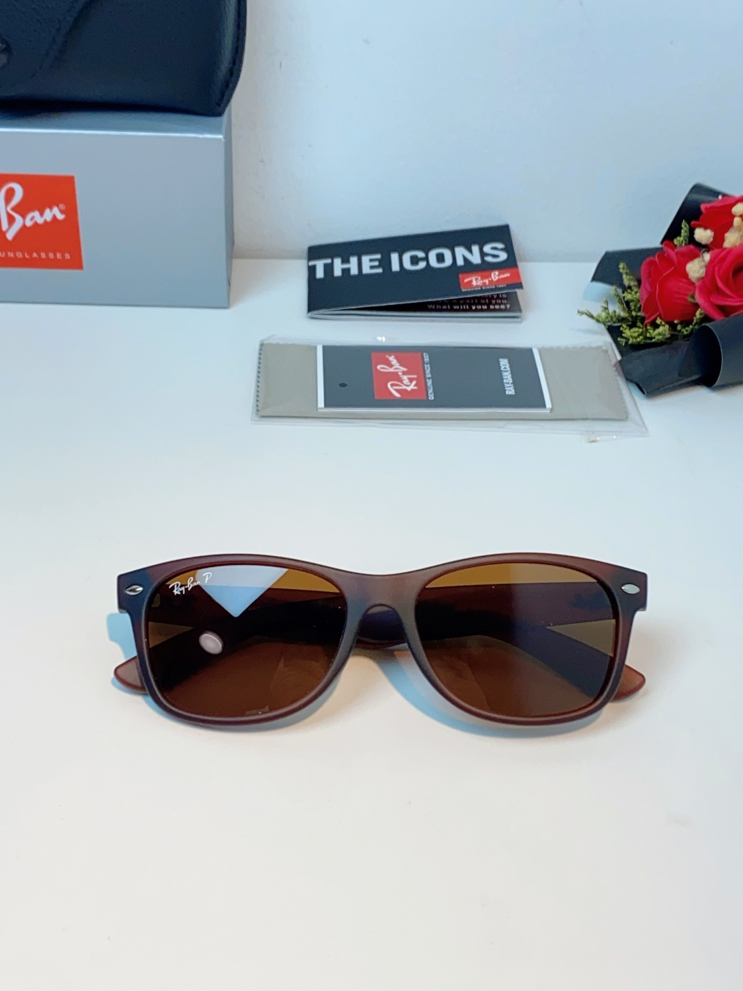 雷朋Ray‑Ban｜经典旅人系列墨镜，经典Wayfarer方框版型，万年不过时，不挑脸型不挑性别，男女同