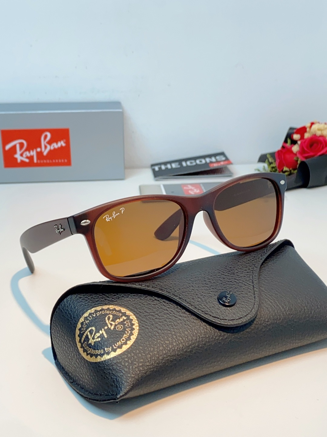 雷朋Ray‑Ban｜经典旅人系列墨镜，经典Wayfarer方框版型，万年不过时，不挑脸型不挑性别，男女同