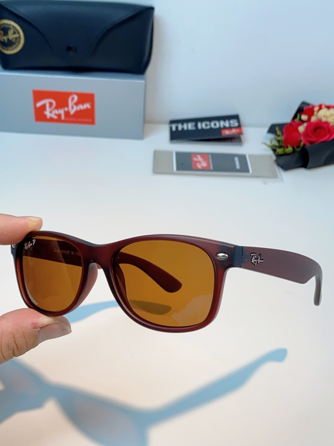 雷朋Ray‑Ban｜经典旅人系列墨镜，经典Wayfarer方框版型，万年不过时，不挑脸型不挑性别，男女同