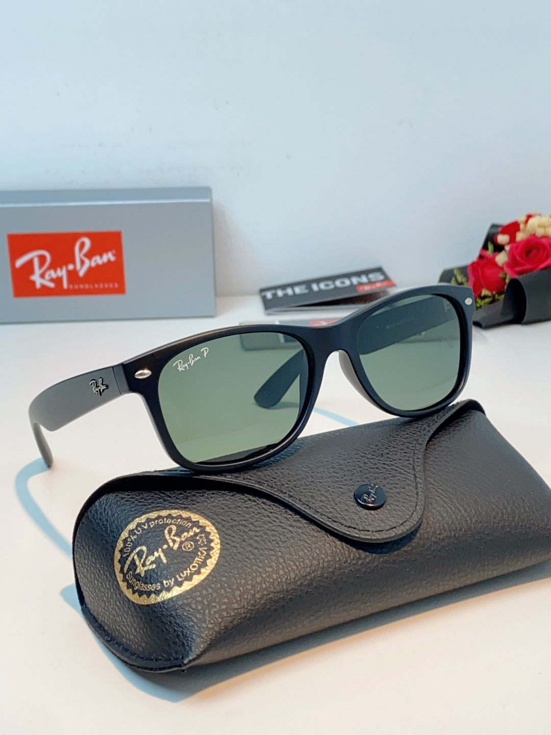 雷朋Ray‑Ban｜经典旅人系列墨镜，经典Wayfarer方框版型，万年不过时，不挑脸型不挑性别，男女同