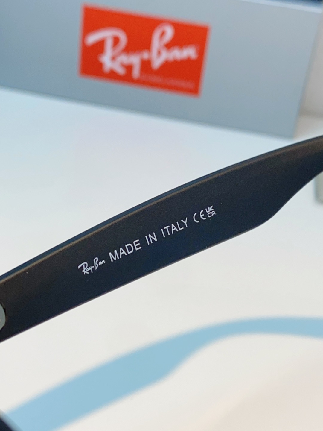 雷朋Ray‑Ban｜经典旅人系列墨镜，经典Wayfarer方框版型，万年不过时，不挑脸型不挑性别，男女同