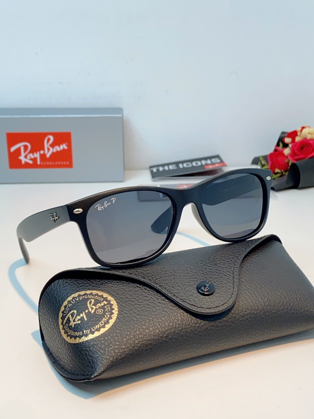 雷朋Ray‑Ban｜经典旅人系列墨镜，经典Wayfarer方框版型，万年不过时，不挑脸型不挑性别，男女同