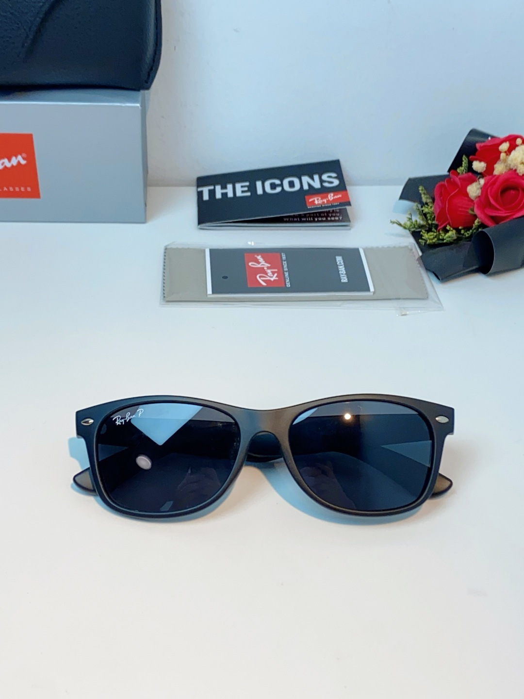 雷朋Ray‑Ban｜经典旅人系列墨镜，经典Wayfarer方框版型，万年不过时，不挑脸型不挑性别，男女同
