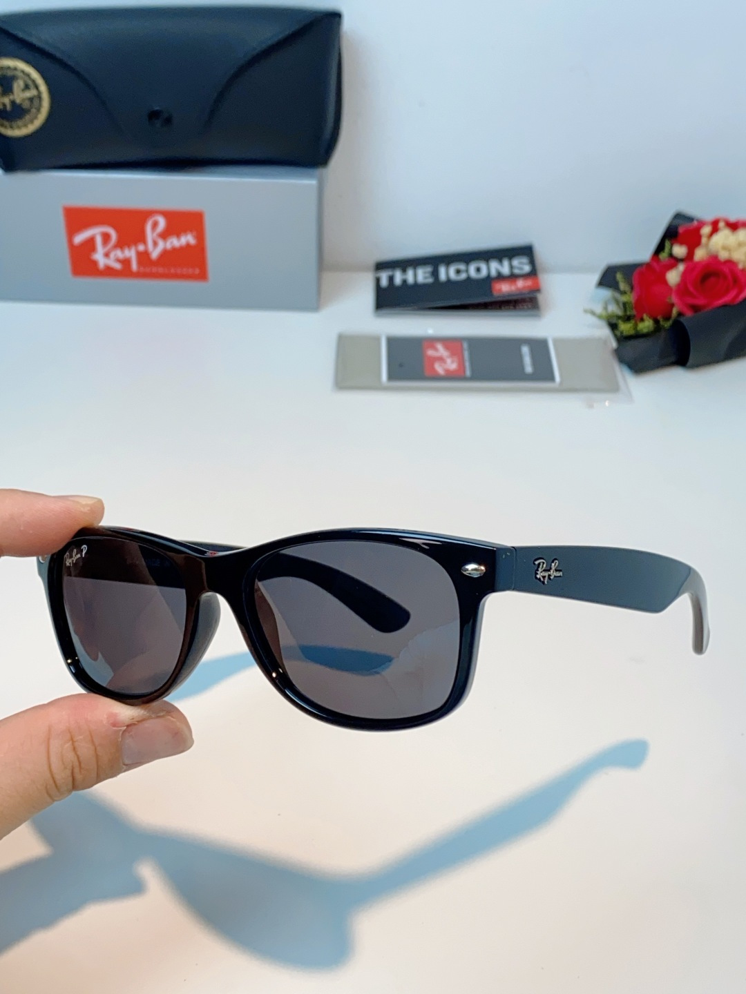 雷朋Ray‑Ban｜经典旅人系列墨镜，经典Wayfarer方框版型，万年不过时，不挑脸型不挑性别，男女同