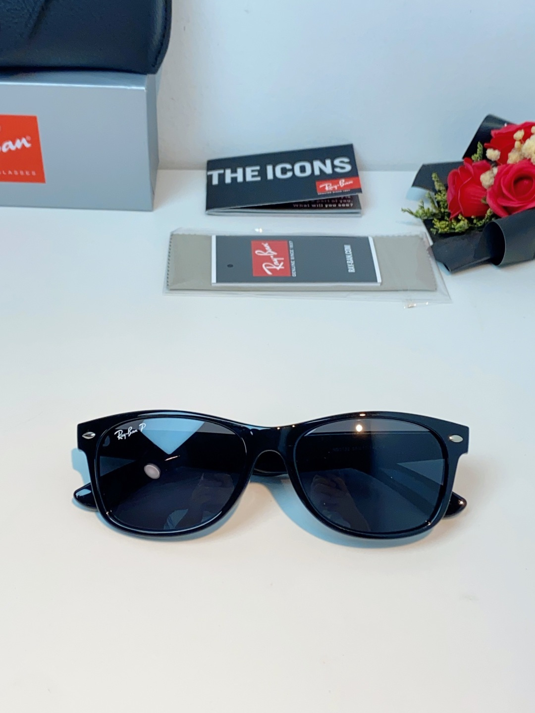 雷朋Ray‑Ban｜经典旅人系列墨镜，经典Wayfarer方框版型，万年不过时，不挑脸型不挑性别，男女同