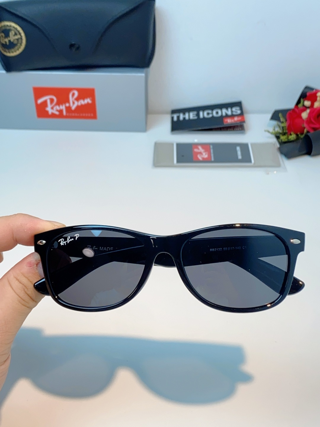 雷朋Ray‑Ban｜经典旅人系列墨镜，经典Wayfarer方框版型，万年不过时，不挑脸型不挑性别，男女同