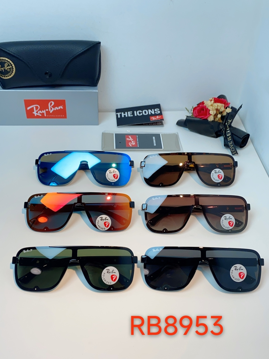 RayBan雷朋 2026新款飞行员式偏光墨镜以雷朋标志性的潮流基因，打造这副兼具型格与实力的太阳镜。一