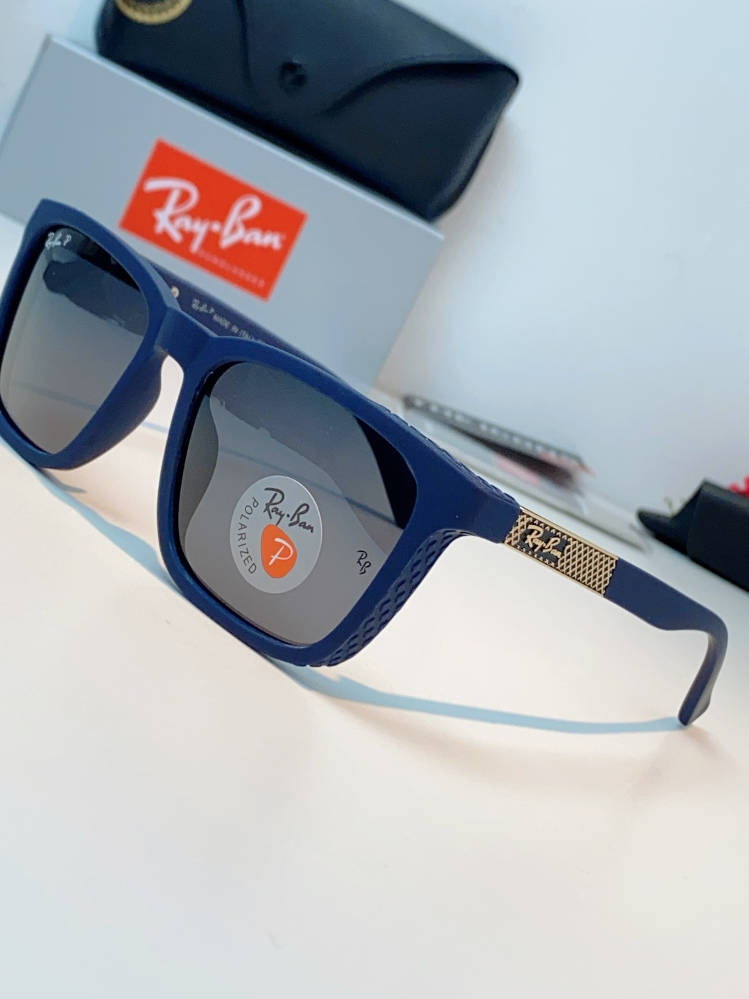 RayBan雷朋 2026经典方形偏光墨镜｜天生焦点，型格不设限，🕶️ 自带高阶气场的雷朋经典款，一戴上