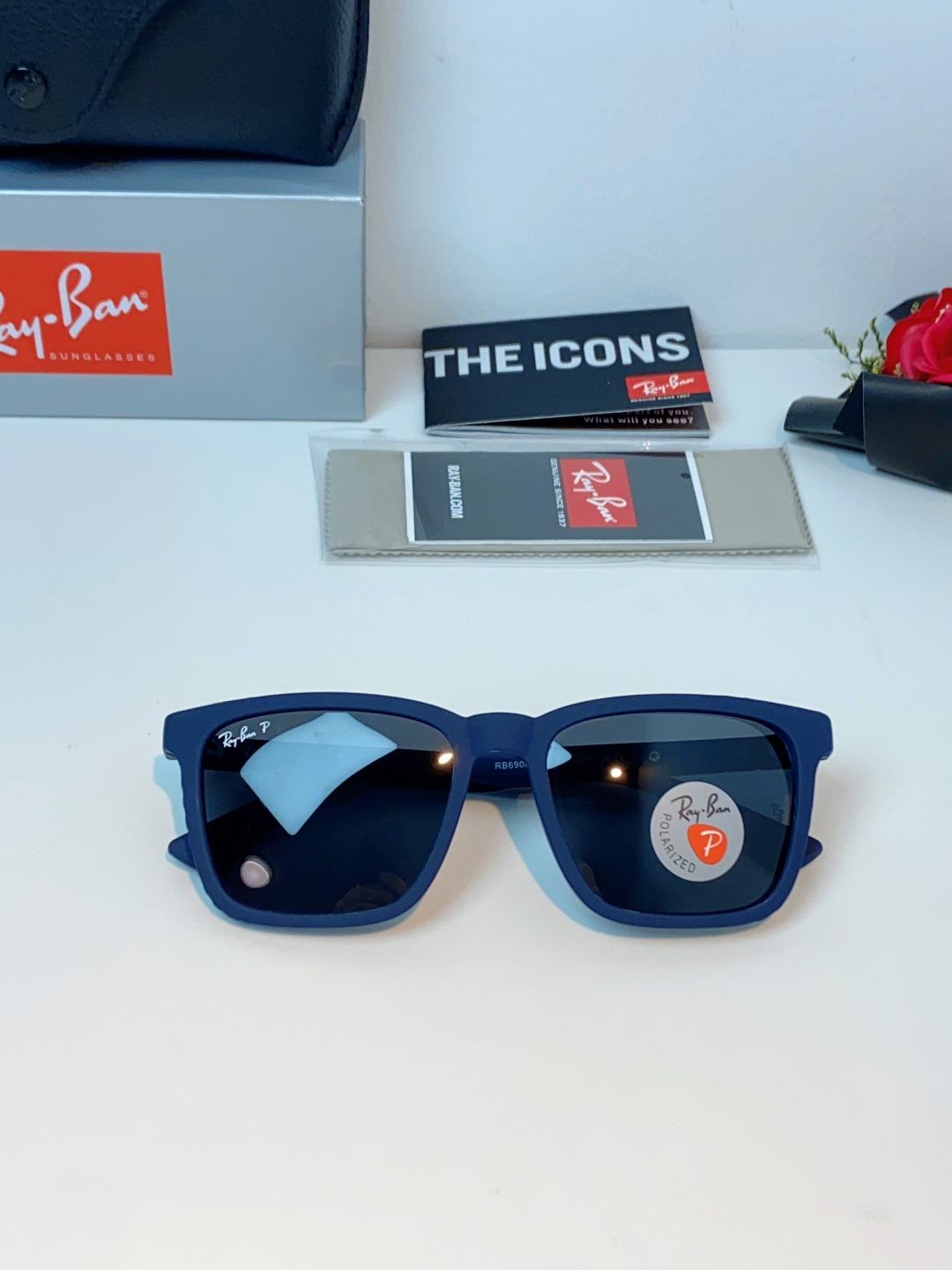 RayBan雷朋 2026经典方形偏光墨镜｜天生焦点，型格不设限，🕶️ 自带高阶气场的雷朋经典款，一戴上