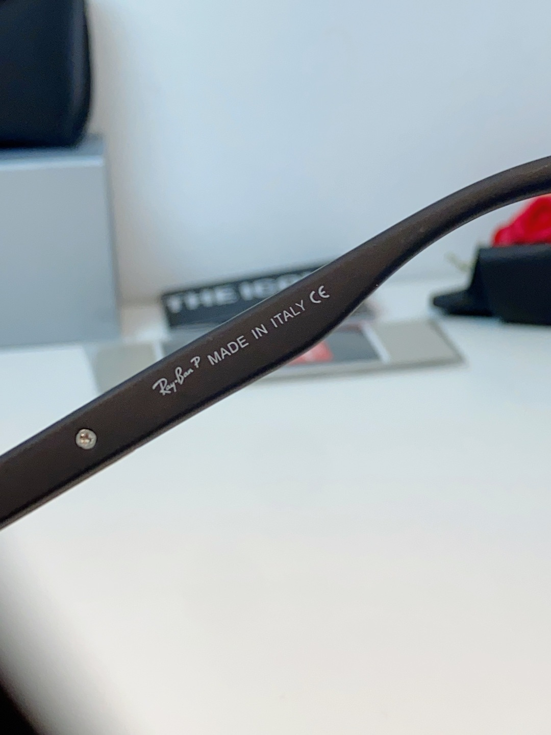 RayBan雷朋 2026经典方形偏光墨镜｜天生焦点，型格不设限，🕶️ 自带高阶气场的雷朋经典款，一戴上
