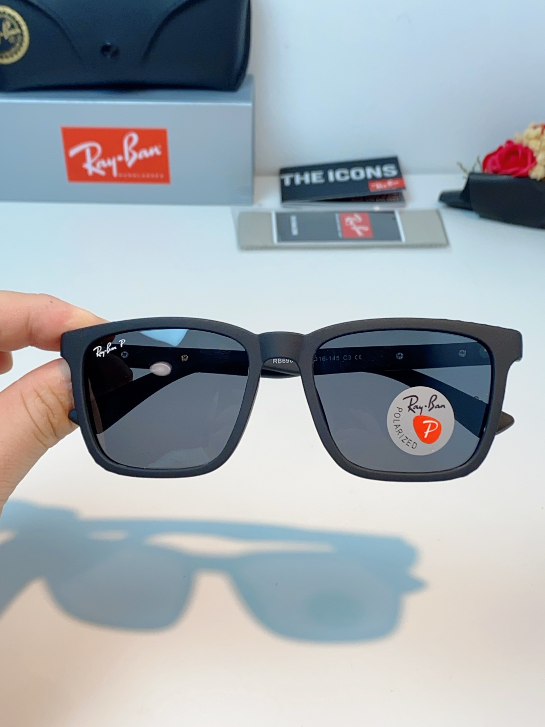 RayBan雷朋 2026经典方形偏光墨镜｜天生焦点，型格不设限，🕶️ 自带高阶气场的雷朋经典款，一戴上