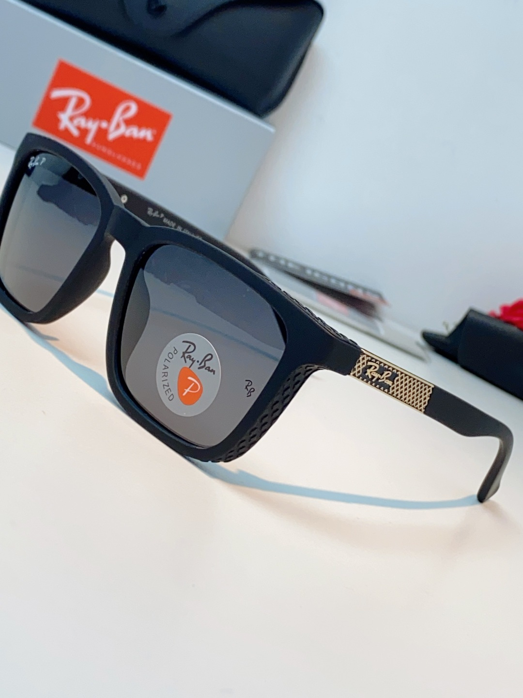 RayBan雷朋 2026经典方形偏光墨镜｜天生焦点，型格不设限，🕶️ 自带高阶气场的雷朋经典款，一戴上