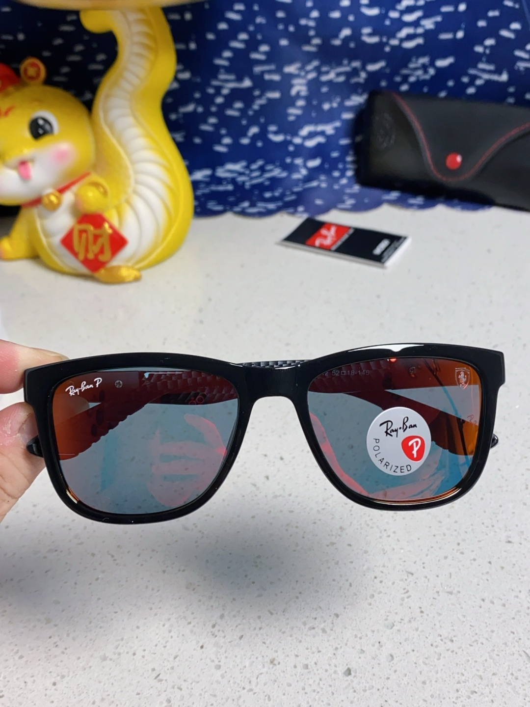 RayBan雷朋 法拉利联名 偏光彩膜太阳镜墨镜超轻简约开车镜驾驶镜板材全框镜时尚太阳镜 RB8342