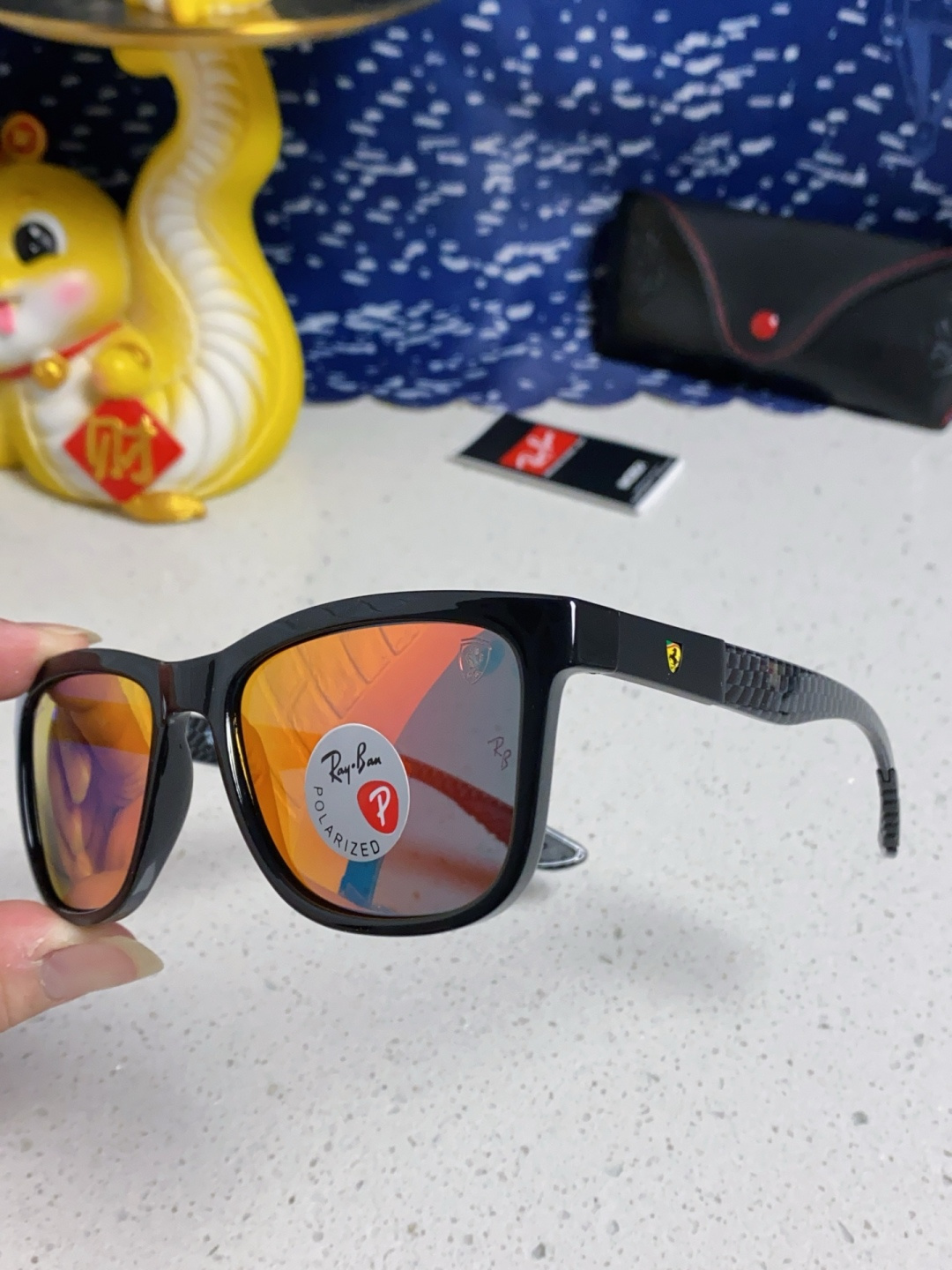 RayBan雷朋 法拉利联名 偏光彩膜太阳镜墨镜超轻简约开车镜驾驶镜板材全框镜时尚太阳镜 RB8342