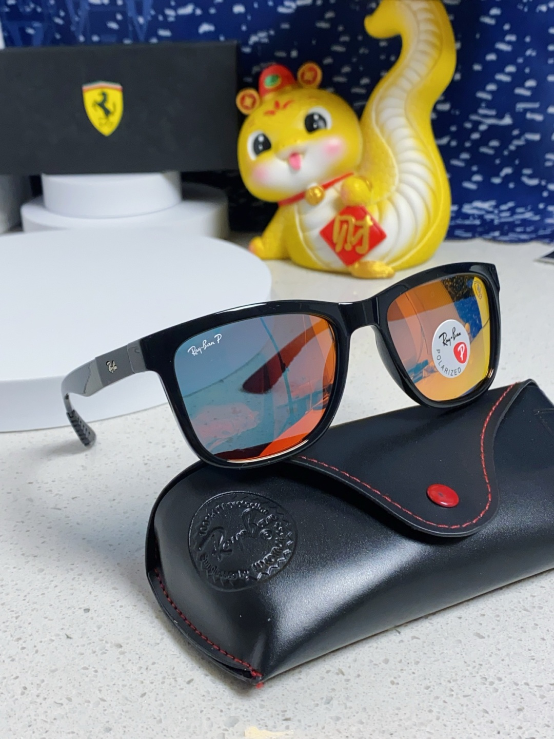 RayBan雷朋 法拉利联名 偏光彩膜太阳镜墨镜超轻简约开车镜驾驶镜板材全框镜时尚太阳镜 RB8342